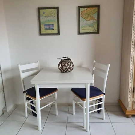 Ferienhaus Apartment, Haus Seemoewe *