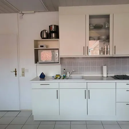 Semesterbostad Apartment, Haus Seemoewe
