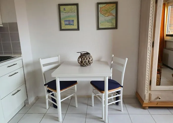 Apartment, Haus Seemoewe بيت للعطل